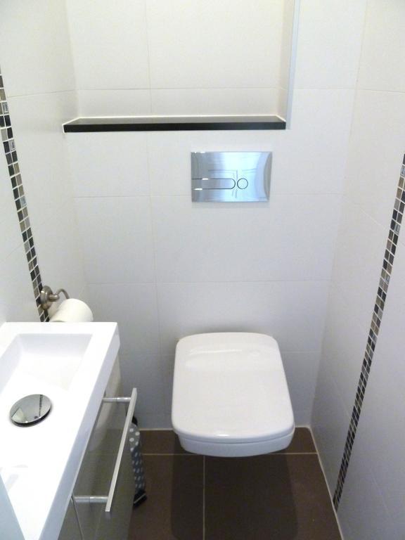 New 1 Bedroom Apt Place Garibaldi Nice Rum bild
